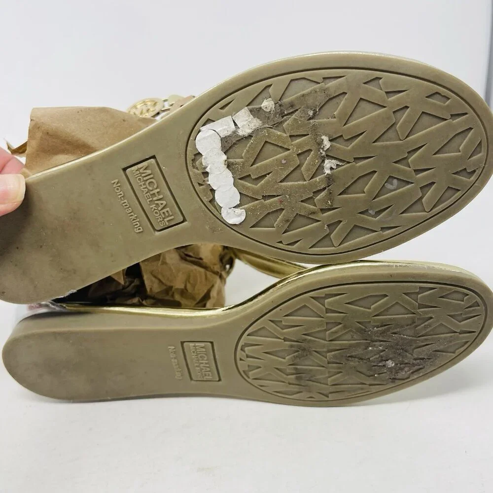 MICHAEL Michael Kors Youth Girls Size 3 T‎ Strap Thong Wedge Sandals in Gold S5